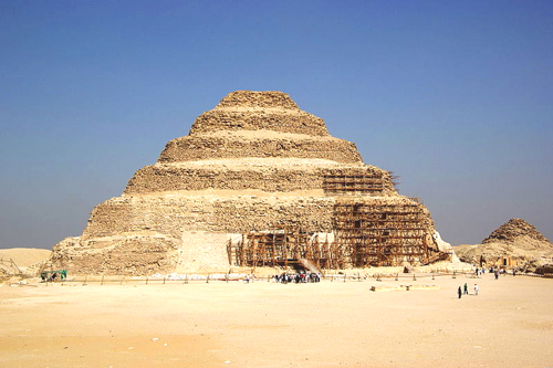 ジェセル王の階段ピラミッド