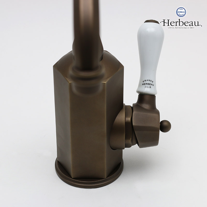 シングルレバー混合栓 Monarque（モナーク・オールドブラス）フランス製高級水栓金具 Herbeau（エルボ）