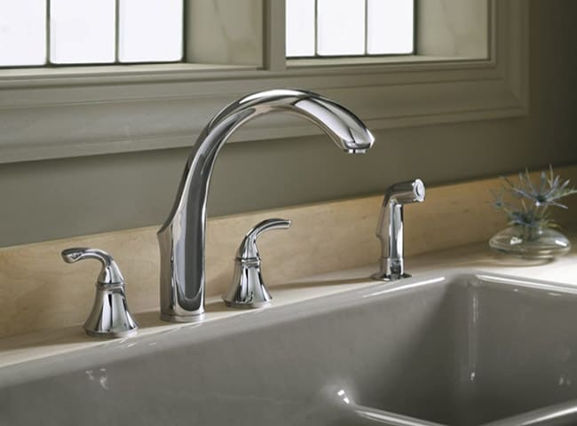 【KOHLER】2ハンドルキッチン用混合栓 8インチセンタータイプ　K-10445